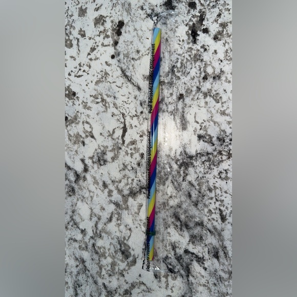 Bought from a cup collector without straw never been used no longer need - Picture 2 of 2